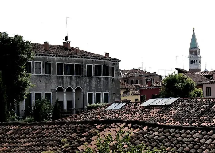 San Lorenzo Garden
